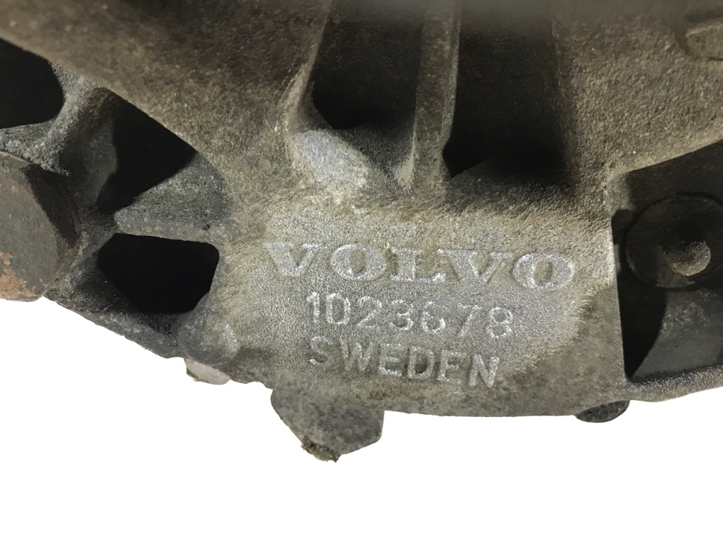 КПП механическая (МКПП) бу для Volvo V40  1.9 TD,  2002 г.