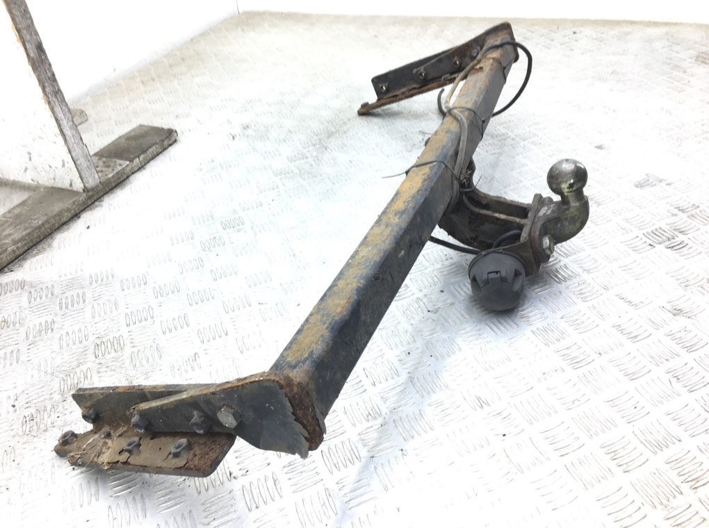 Прицепное устройство (фаркоп) бу для Nissan X-Trail T30 2.2 DCi,  2004 г.
