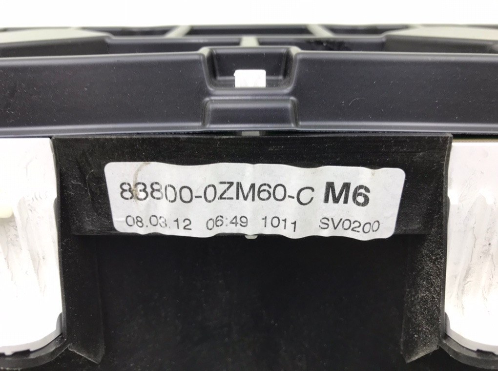 Щиток приборов (приборная панель) бу для Toyota Auris 1.4 D-4D, 2012 г. Щиток приборов (приборная панель) бу для Toyota Auris 1.4 D-4D, 2012 г.