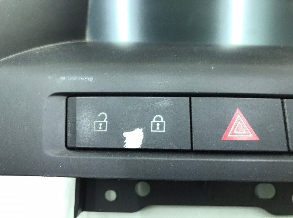 Дисплей бу для Opel Astra J 2.0 CDTi,  2009 г.