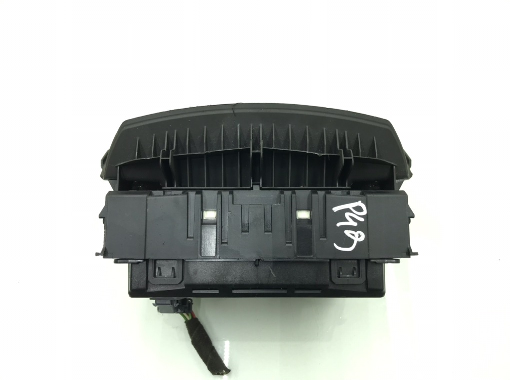 Дисплей бу для Opel Zafira B 1.6 i,  2009 г.