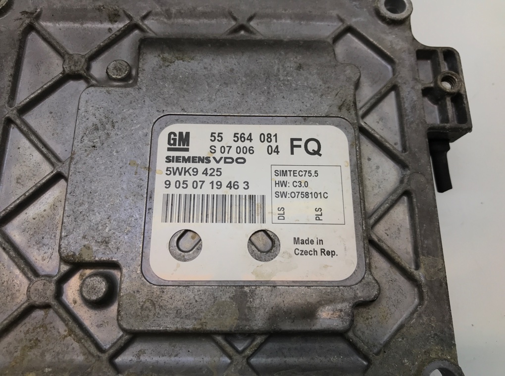 Блок управления двигателем бу для Opel Astra H 1.8 i,  2009 г.