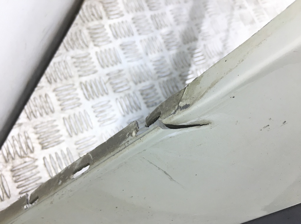 Бампер передний бу для Saab 9-3  1.9 TiD,  2007 г.