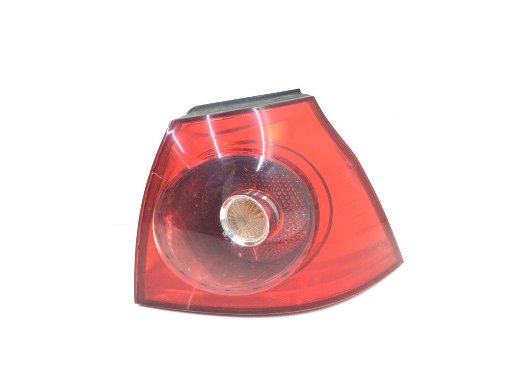 Фонарь задний правый бу для Volkswagen Golf 5 2.0 TDi, 2004 г.