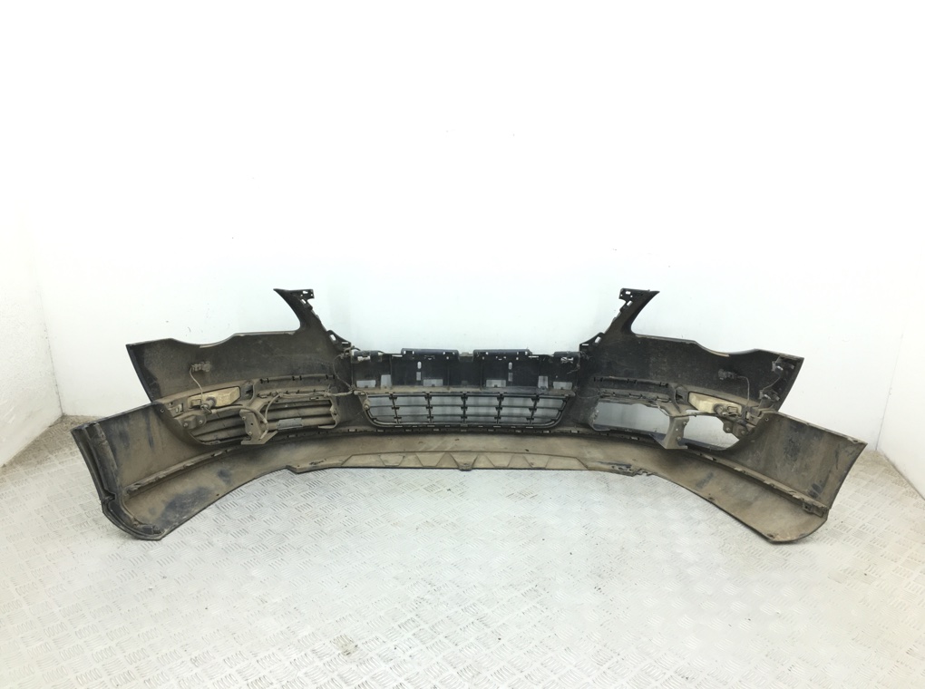 Бампер передний бу для Volkswagen Passat B6 2.0 TDi,  2008 г.