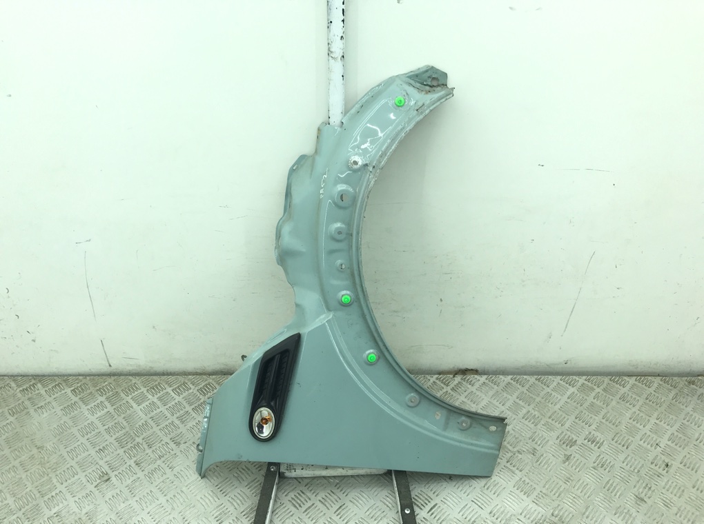 Крыло переднее правое бу для Mini Clubman R55 1.6 i, 2011 г.