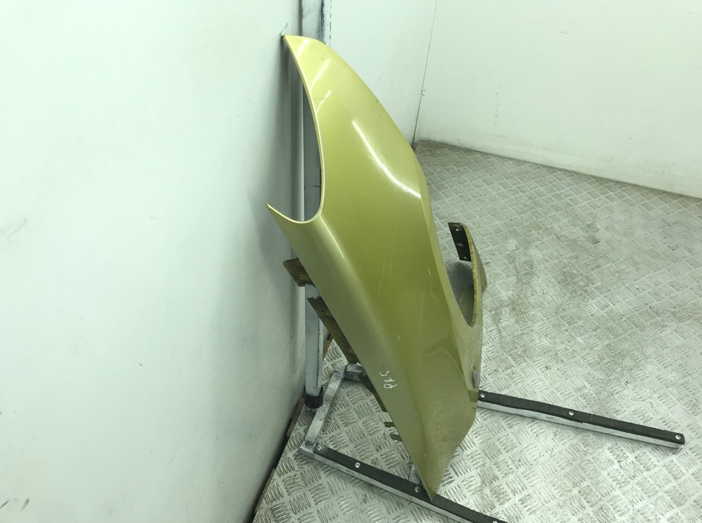 Крыло переднее правое бу для Peugeot 307  1.6 i,  2002 г.