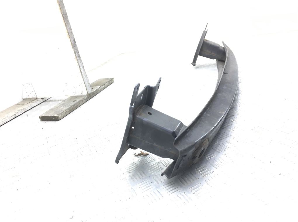 Усилитель бампера переднего бу для Volkswagen Touran  1.9 TDi,  2005 г.