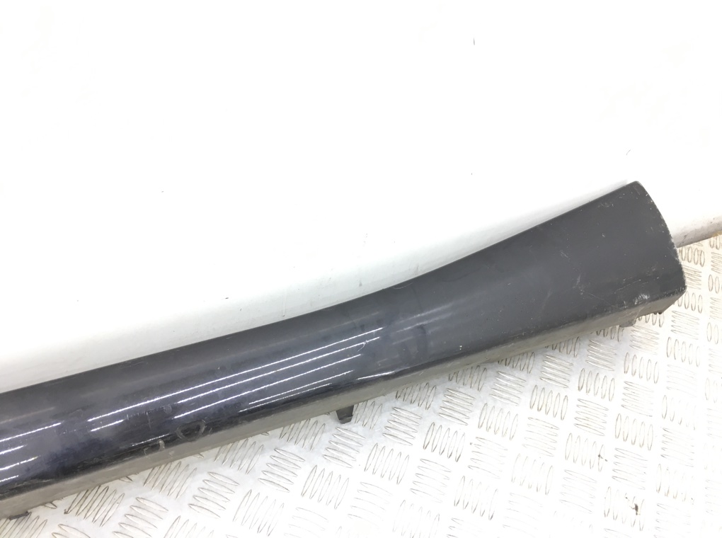 Накладка на порог бу для Renault Clio  1.6 i,  2009 г.