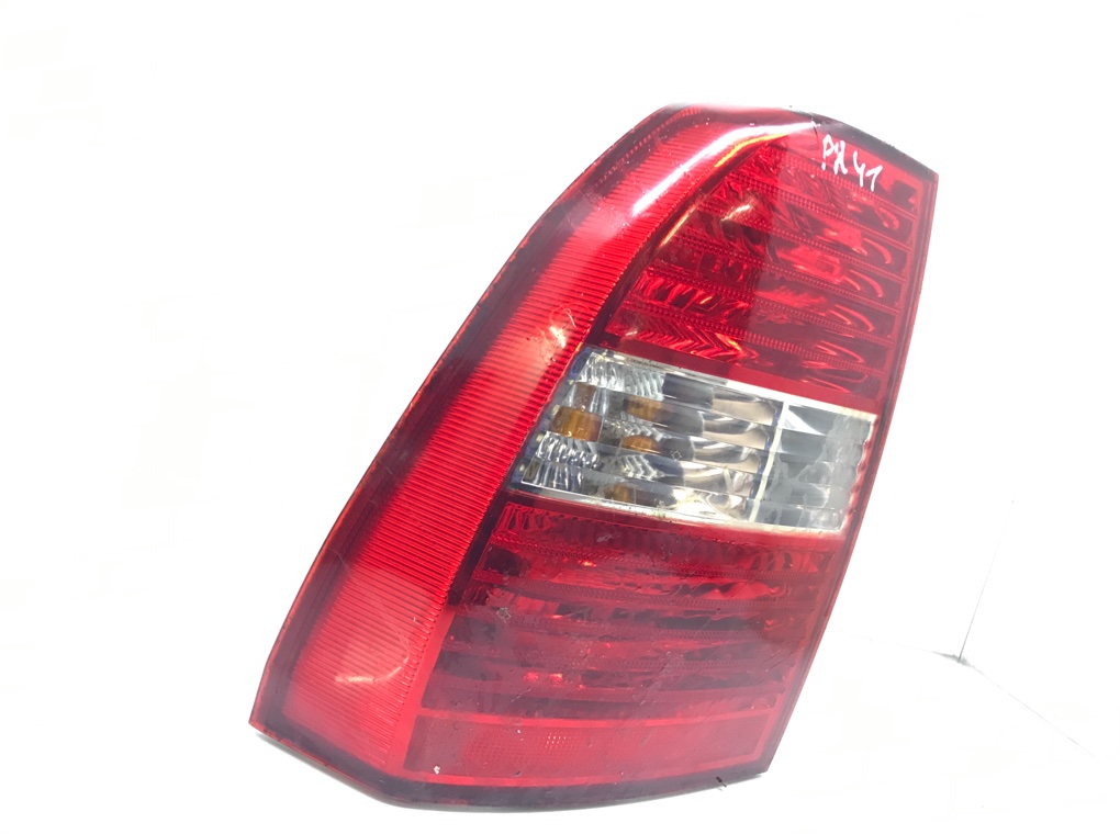 Фонарь задний левый бу для Kia Sportage  2.0 CRDi,  2006 г.