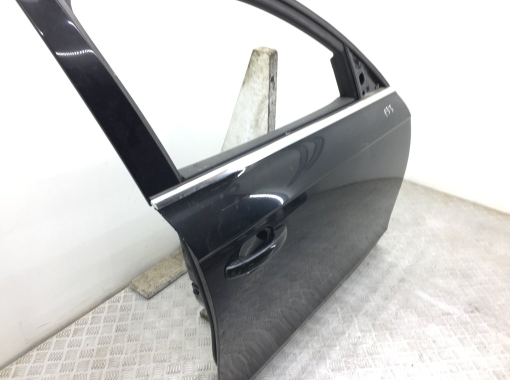 Дверь передняя правая бу для Audi A4 B8 2.0 TDi,  2009 г.