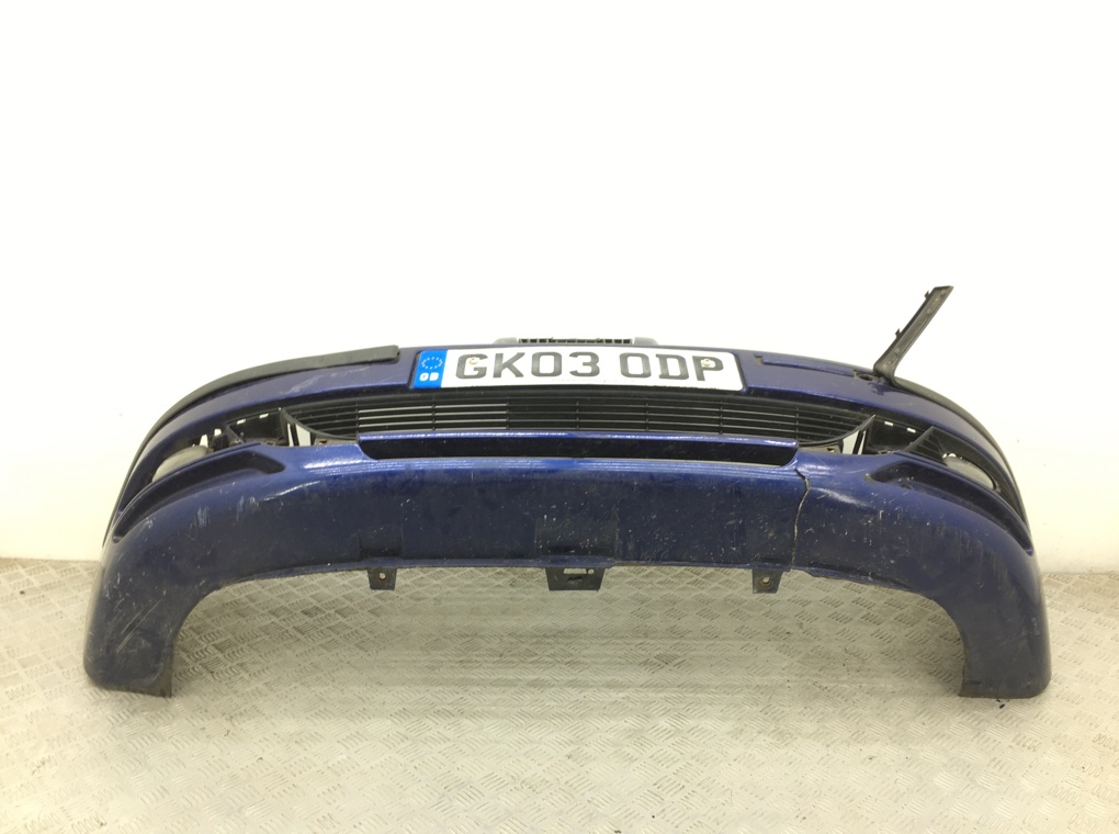 Бампер передний бу для Seat Leon  1.6 i,  2003 г.