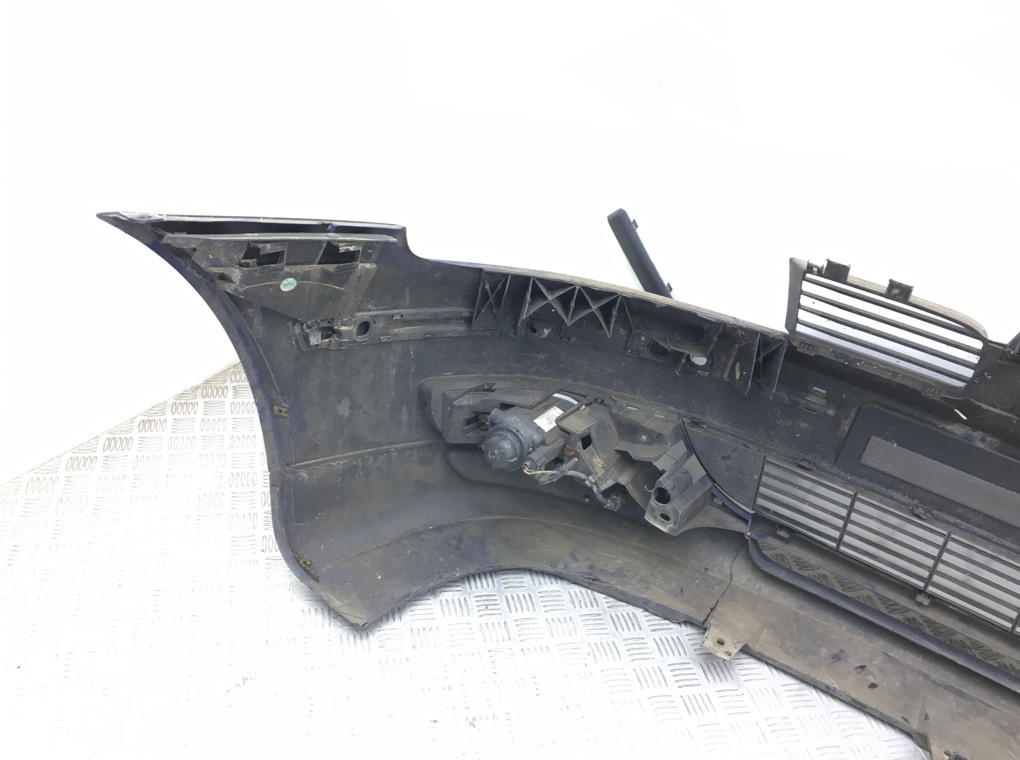 Бампер передний бу для Seat Leon  1.6 i,  2003 г.