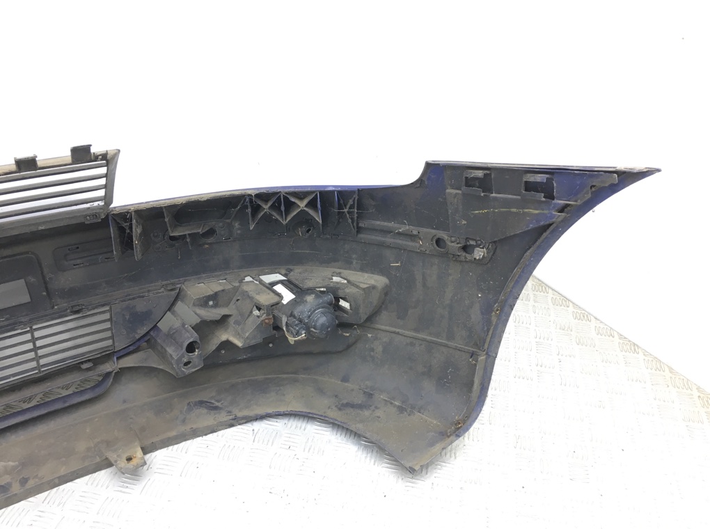 Бампер передний бу для Seat Leon  1.6 i,  2003 г.