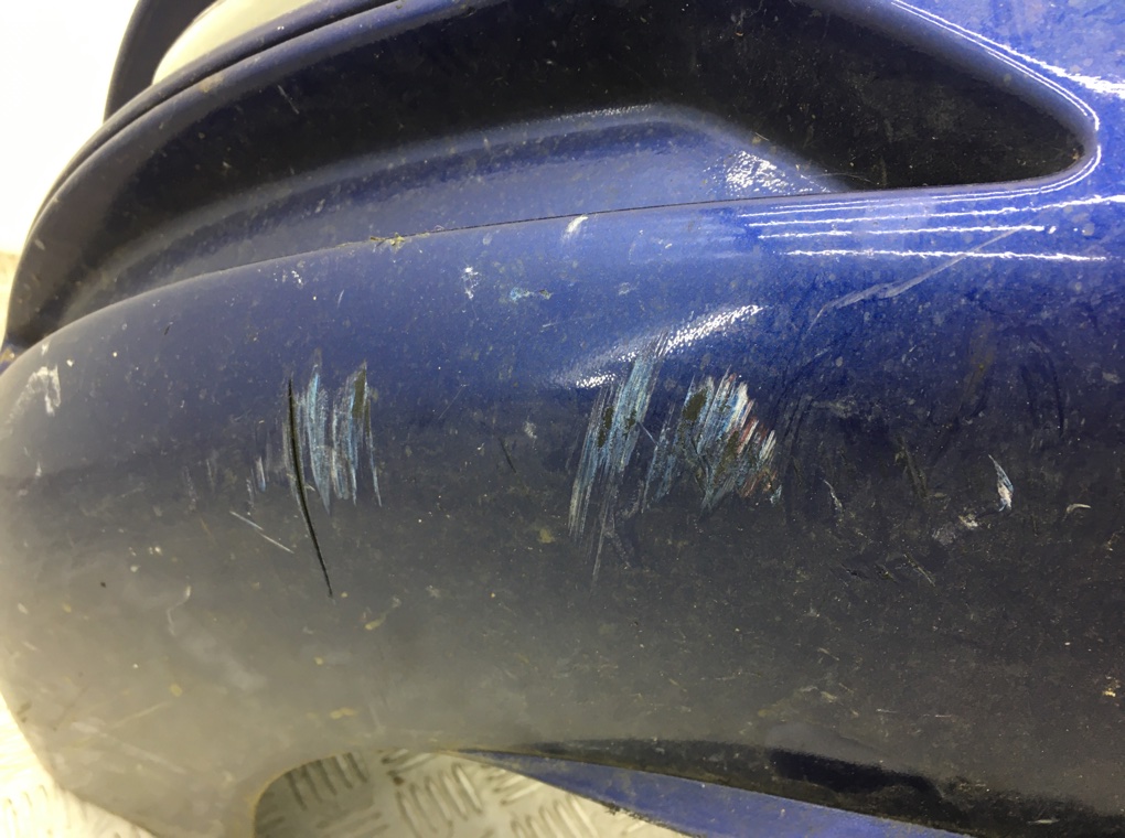 Бампер передний бу для Seat Leon  1.6 i,  2003 г.