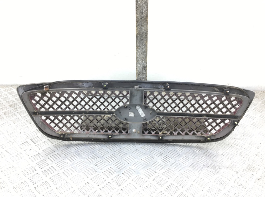 Решетка радиатора бу для Kia Carnival  2.9 CRDi,  2005 г.