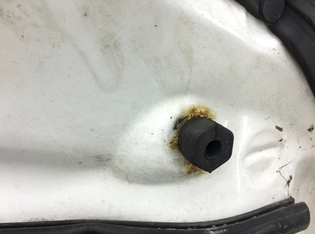 Капот бу для Mazda CX-7  2.2 CDTi,  2011 г.