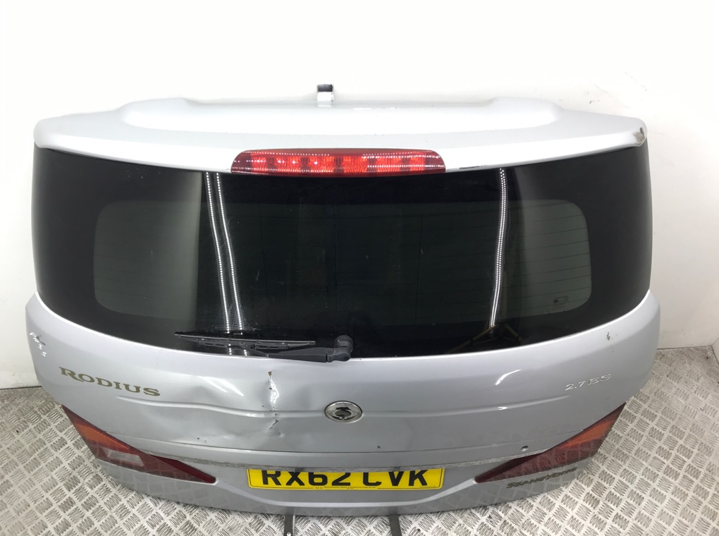 Крышка багажника бу для SsangYong Rodius  2.7 XDI,  2013 г.