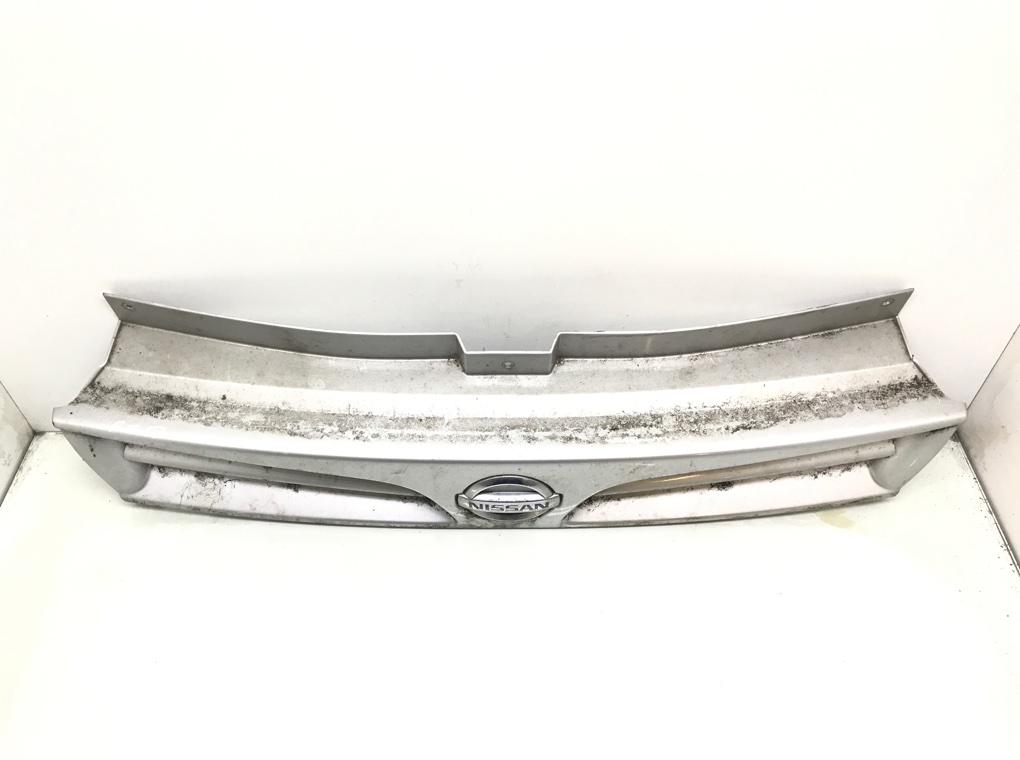 Решетка радиатора бу для Nissan Primastar 1.9 CDTi, 2006 г. Решетка радиатора бу для Nissan Primastar 1.9 CDTi, 2006 г.