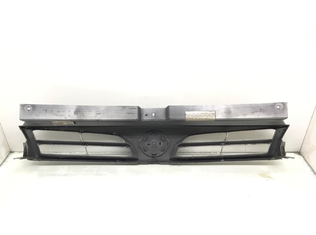 Решетка радиатора бу для Nissan Primastar 1.9 CDTi, 2006 г. Решетка радиатора бу для Nissan Primastar 1.9 CDTi, 2006 г.