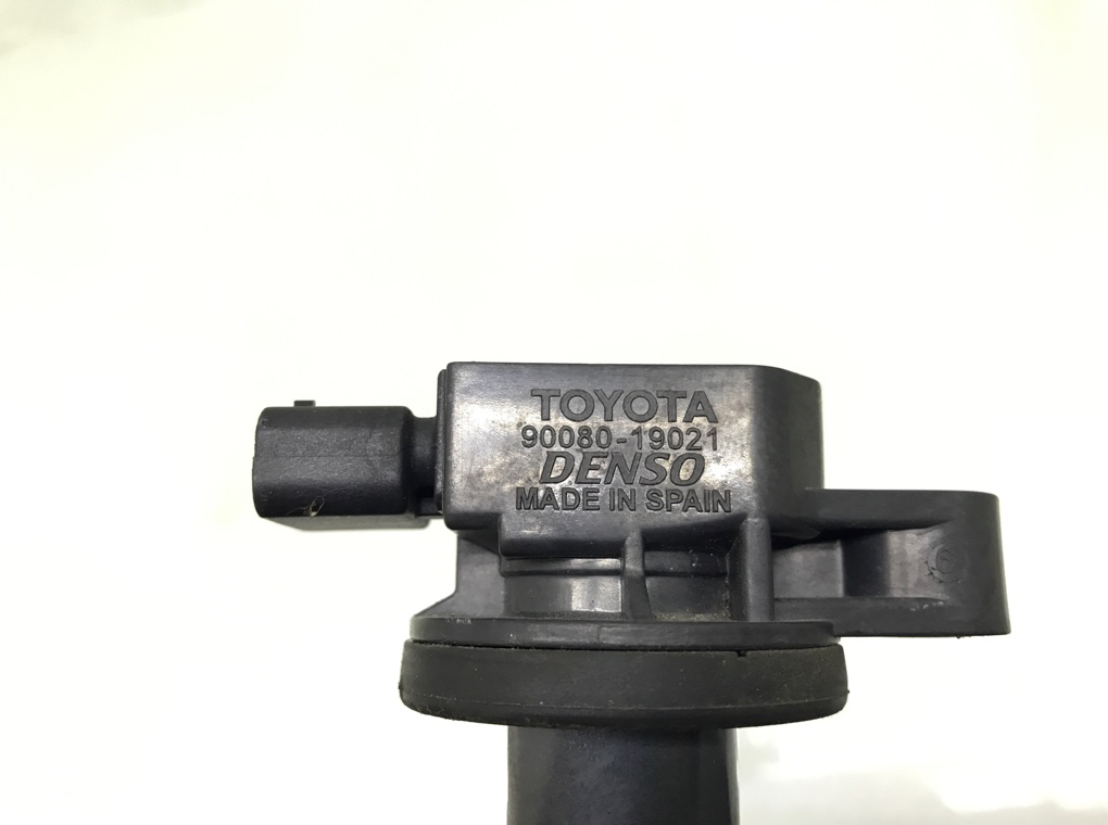 Катушка зажигания бу для Toyota Yaris P1 1.3 i,  2005 г.