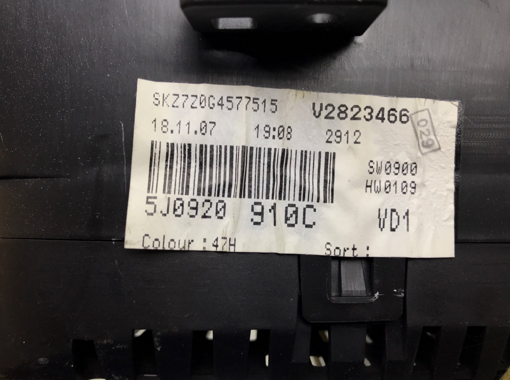 Щиток приборов (приборная панель) бу для Skoda Fabia 2 1.9 TDi, 2007 г. Щиток приборов (приборная панель) бу для Skoda Fabia 2 1.9 TDi, 2007 г.