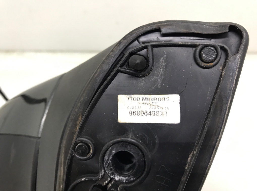 Зеркало наружное левое бу для Peugeot 207  1.4 i,  2010 г.