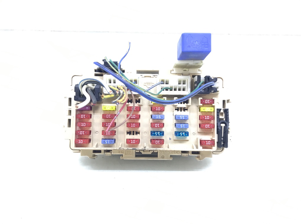 Блок предохранителей бу для Nissan X-Trail T30 2.2 DCi, 2004 г.