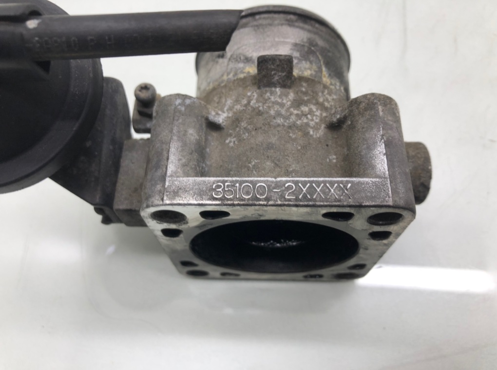 Заслонка дроссельная бу для Hyundai i30  1.6 CRDi,  2010 г.