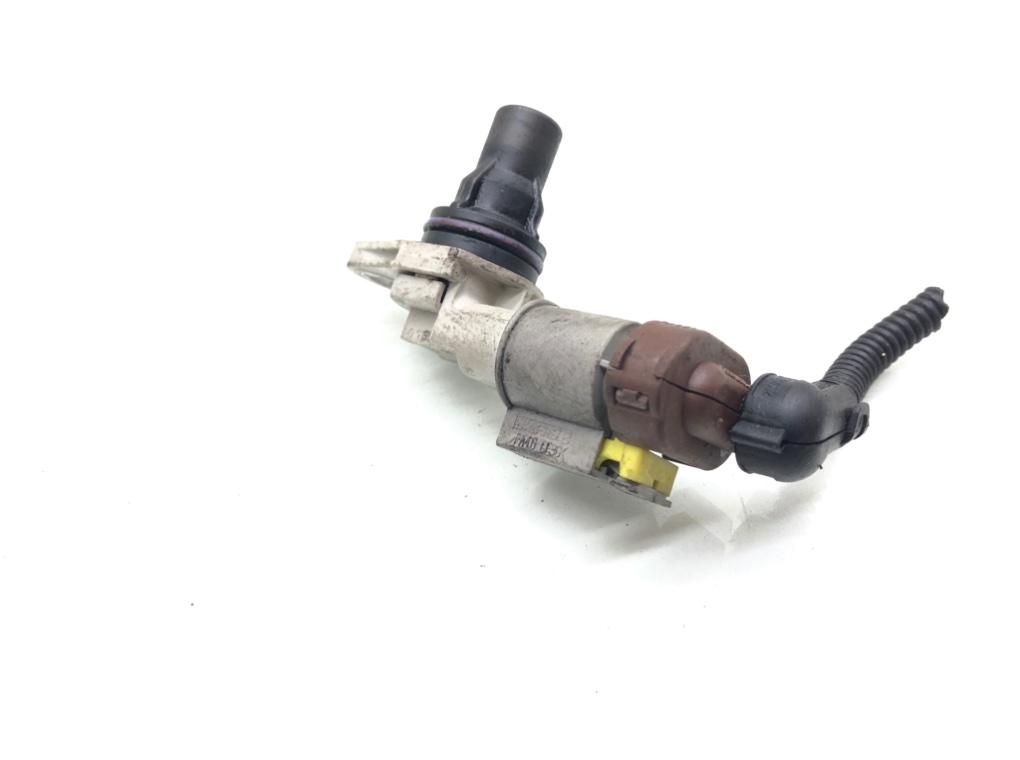 Датчик распредвала бу для Opel Astra J 1.3 CDTi,  2010 г.