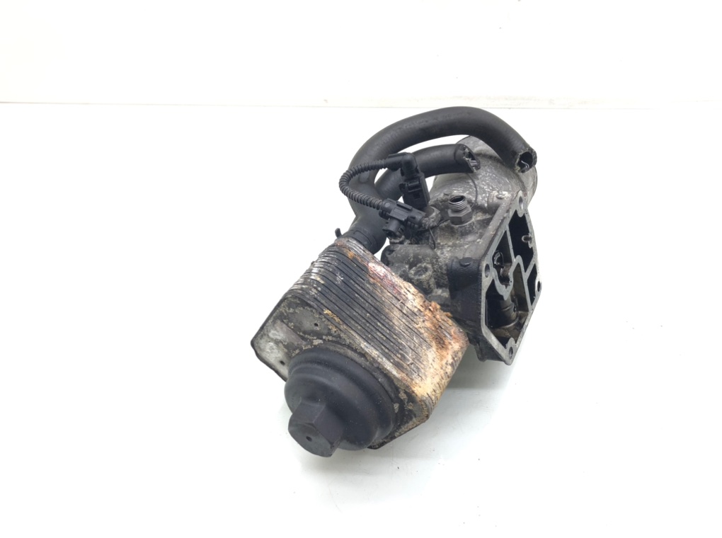 Корпус масляного фильтра бу для Volkswagen Passat B6 2.0 TDi,  2008 г.