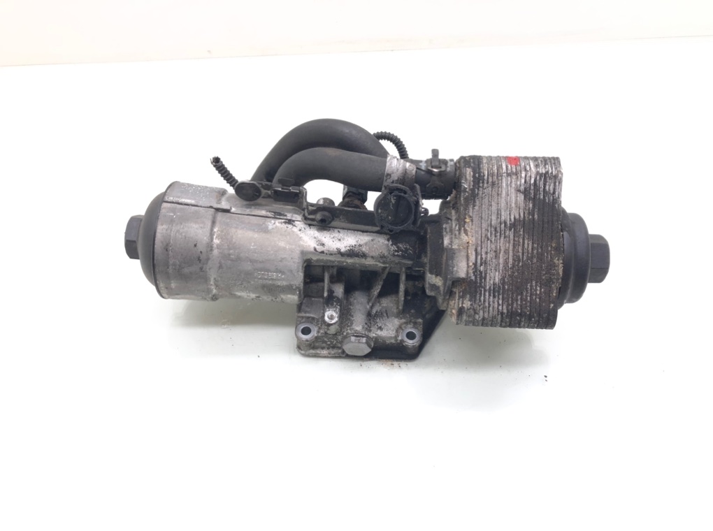 Корпус масляного фильтра бу для Volkswagen Passat B6 2.0 TDi,  2008 г.