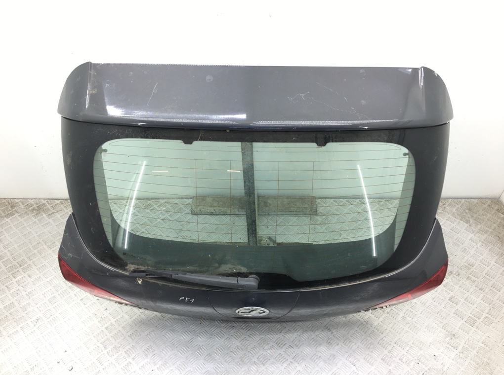 Крышка багажника бу для Opel Astra J 1.6 CDTi, 2015 г. Крышка багажника бу для Opel Astra J 1.6 CDTi, 2015 г.