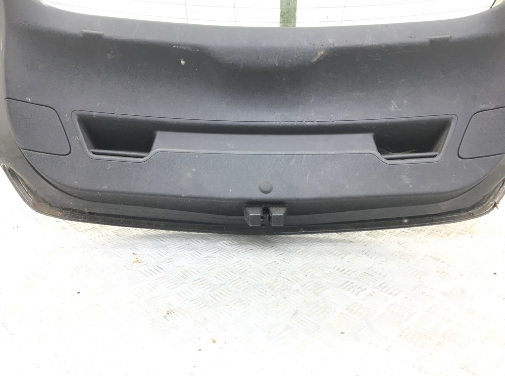 Крышка багажника бу для Opel Astra J 1.6 CDTi, 2015 г. Крышка багажника бу для Opel Astra J 1.6 CDTi, 2015 г.