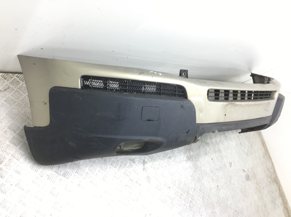 Бампер передний бу для Volvo XC90  2.4 D5,  2004 г.