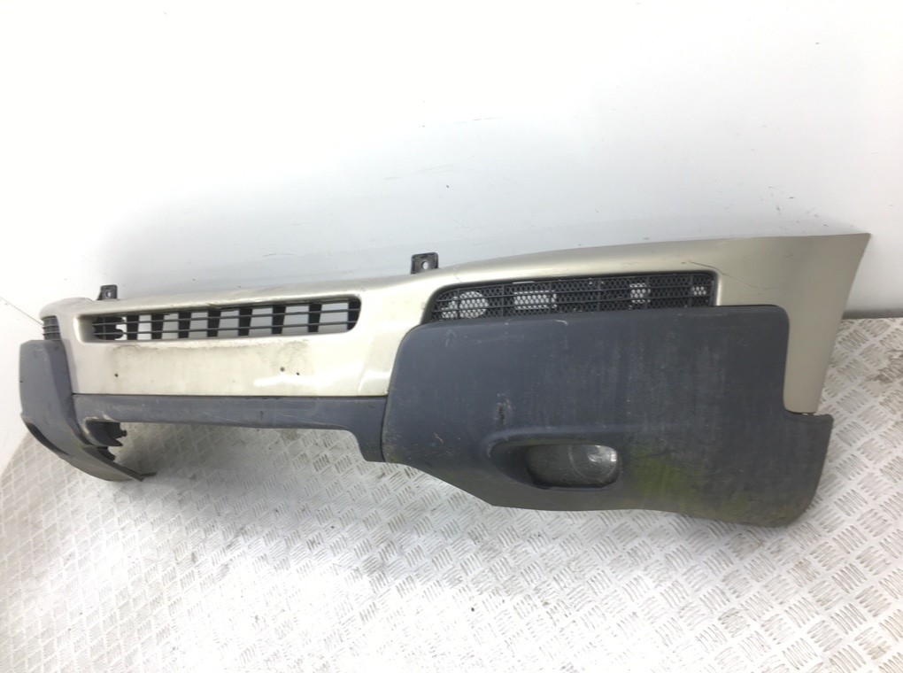 Бампер передний бу для Volvo XC90  2.4 D5,  2004 г.