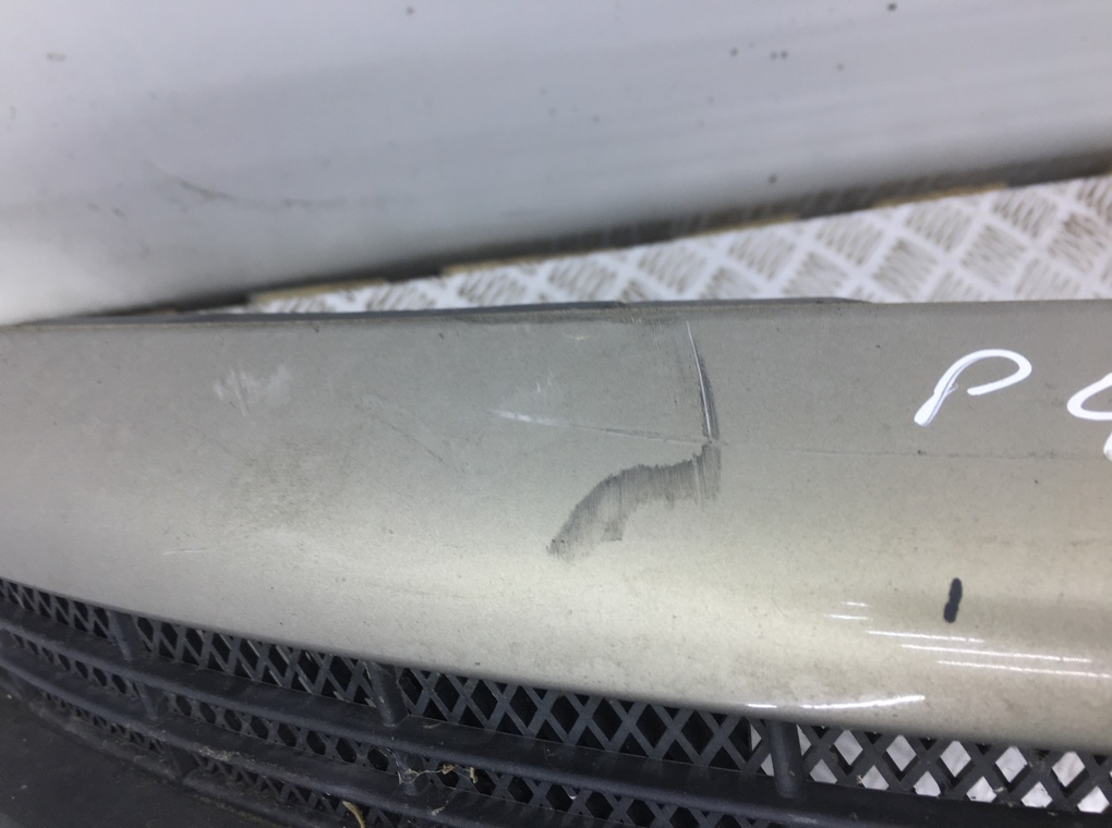 Бампер передний бу для Volvo XC90  2.4 D5,  2004 г.