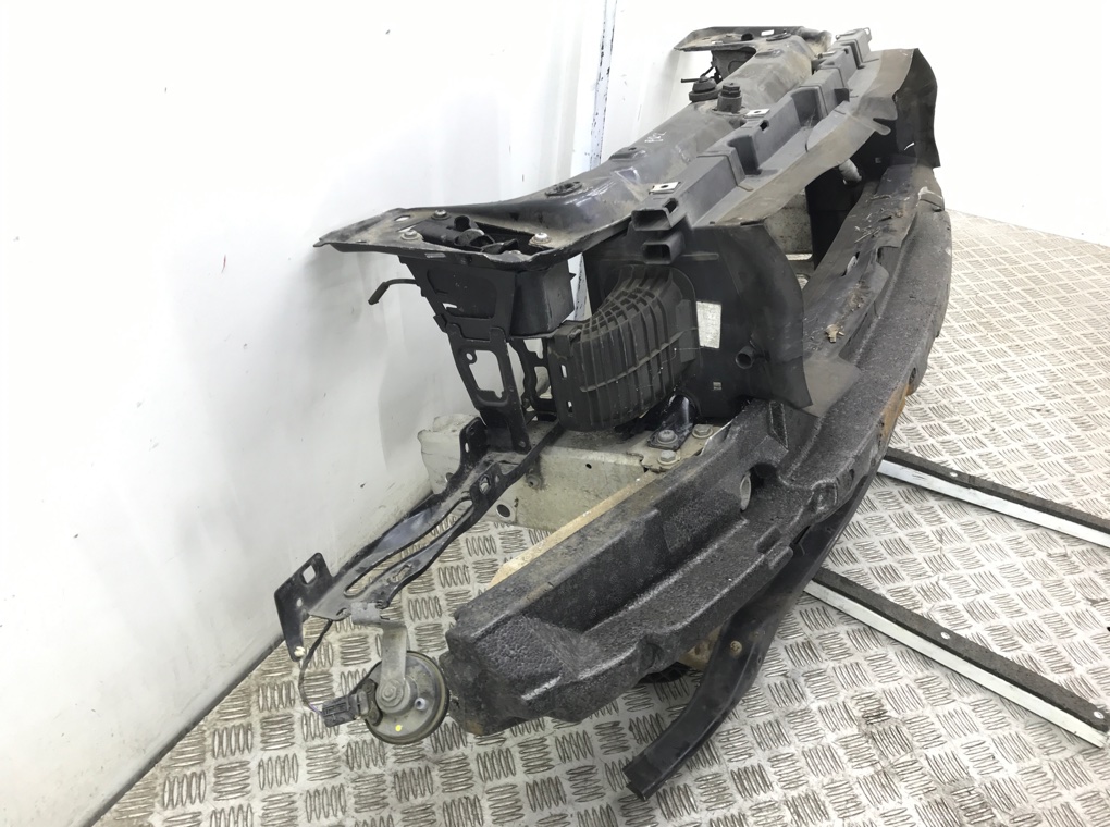 Панель передняя (телевизор) бу для BMW 1 F20/F21 2.0 TD,  2012 г.