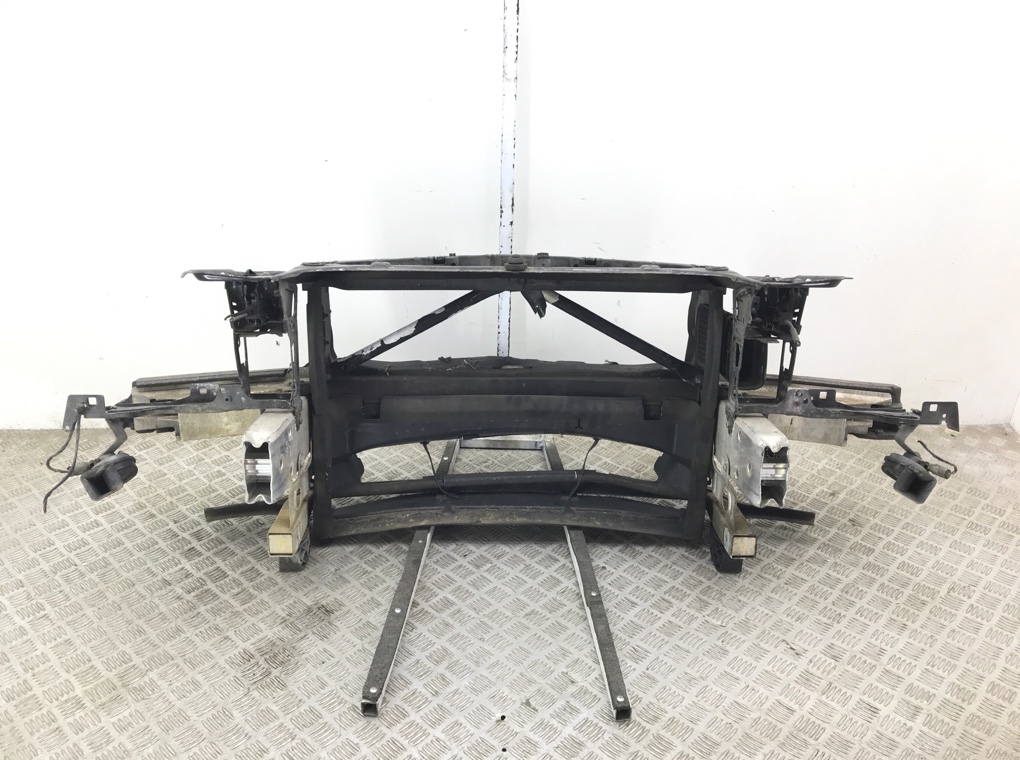 Панель передняя (телевизор) бу для BMW 1 F20/F21 2.0 TD,  2012 г.