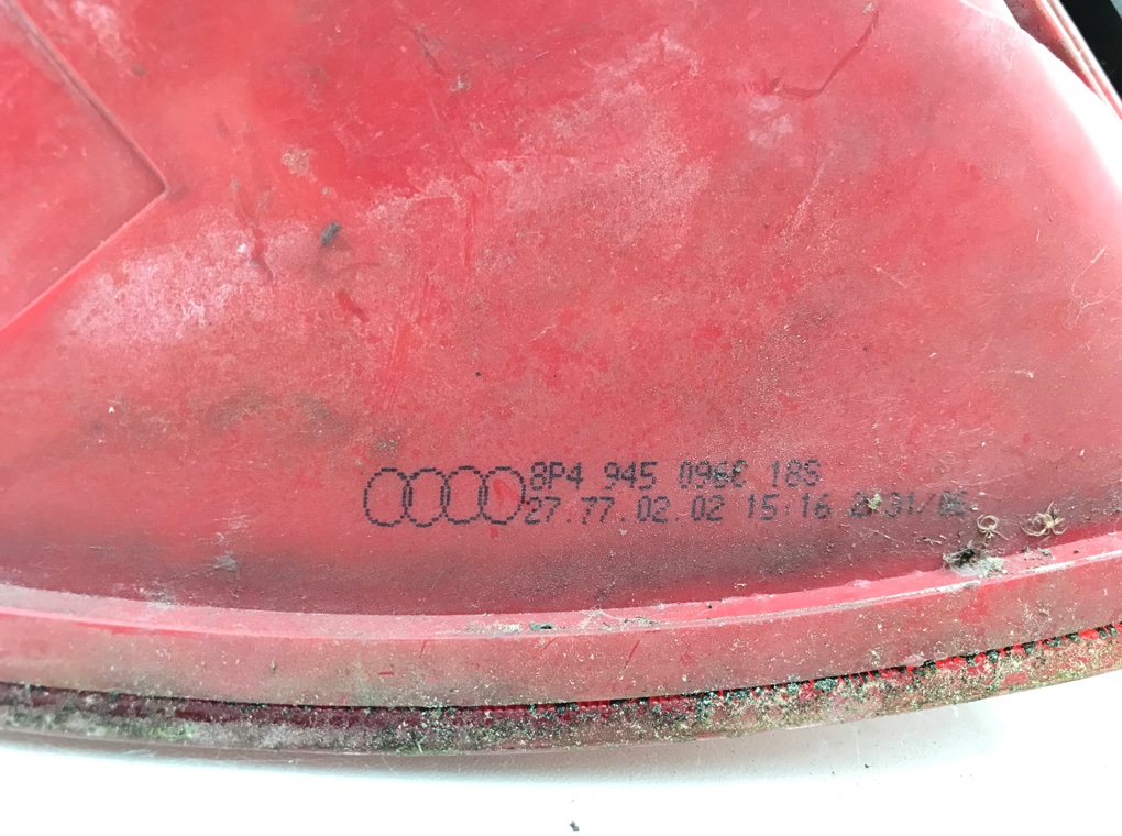Фонарь задний правый бу для Audi A3 8P 1.9 TDi,  2006 г.