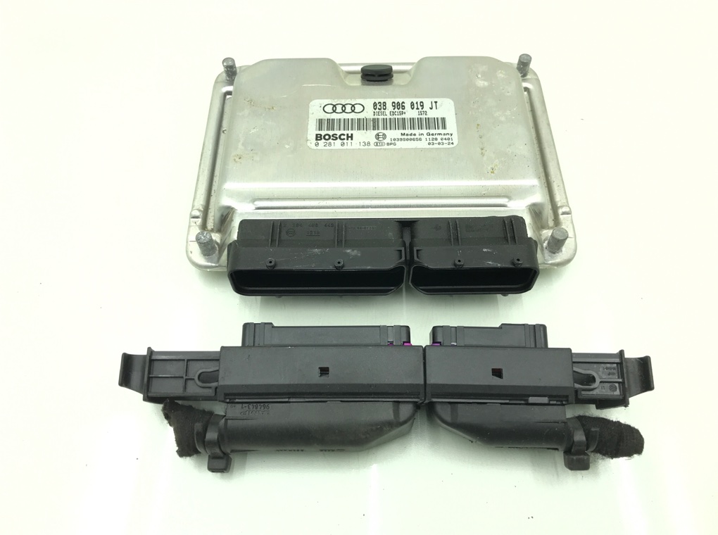 Блок управления двигателем бу для Audi A4 B6 1.9 TDi, 2003 г.