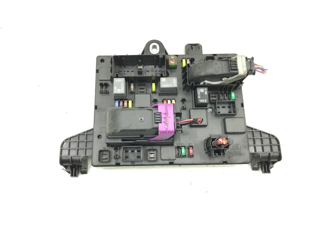 Блок предохранителей бу для Opel Astra J 2.0 CDTi, 2010 г.