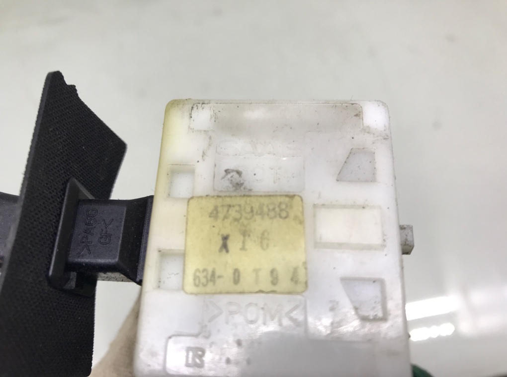 Переключатель подрулевой (стрекоза) бу для Saab 9-3 2.0 Ti, 2000 г. Переключатель подрулевой (стрекоза) бу для Saab 9-3 2.0 Ti, 2000 г.