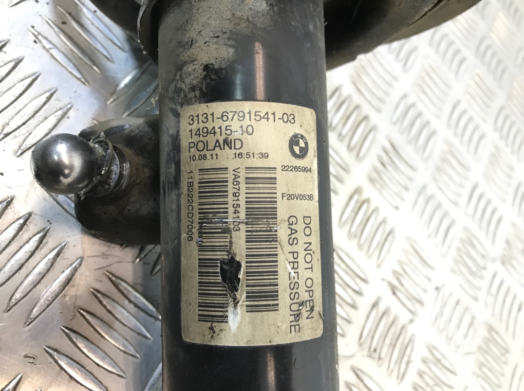 Стойка передняя левая бу для BMW 1 F20/F21 2.0 D,  2011 г.