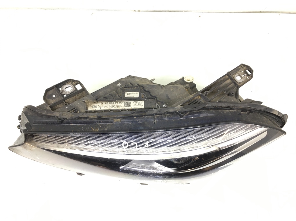 Фара левая бу для Mercedes A W176 2.2 CDi,  2016 г.