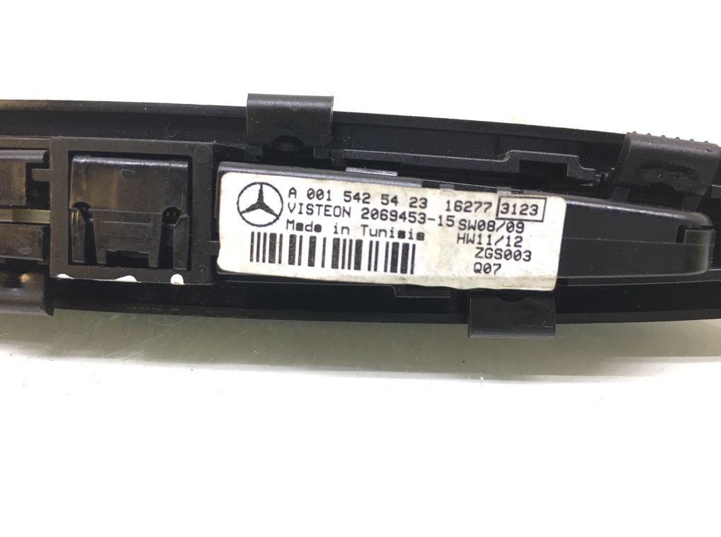 Индикатор парковки бу для Mercedes A W176 2.2 CDi,  2016 г.
