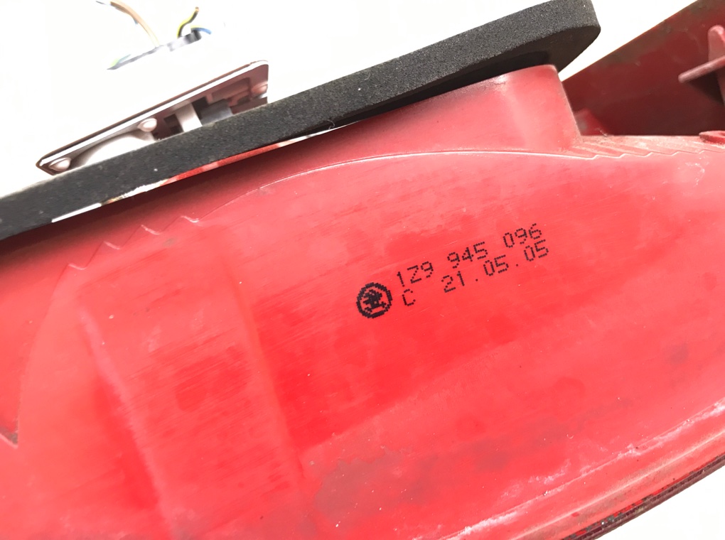 Фонарь задний правый бу для Skoda Octavia A5 1.9 TDi, 2005 г. Фонарь задний правый бу для Skoda Octavia A5 1.9 TDi, 2005 г.