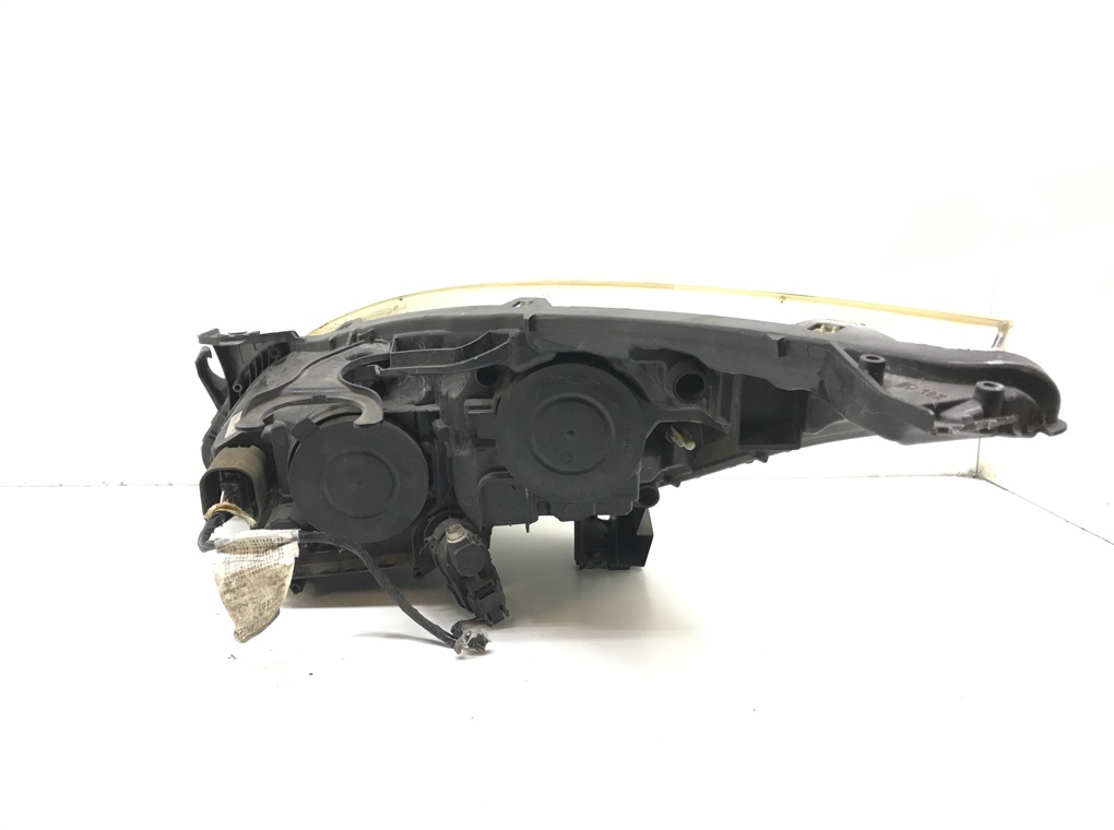 Фара правая бу для Peugeot 3008  1.6 HDi,  2011 г.