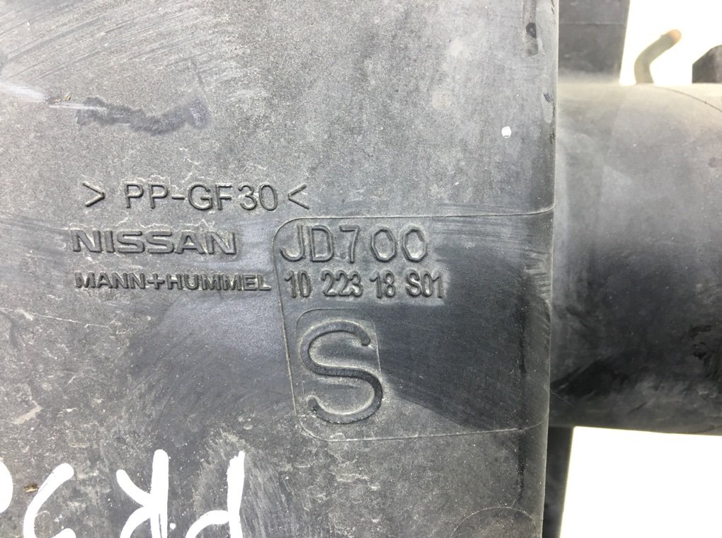 Корпус воздушного фильтра бу для Nissan Qashqai  2.0 DCi,  2008 г.