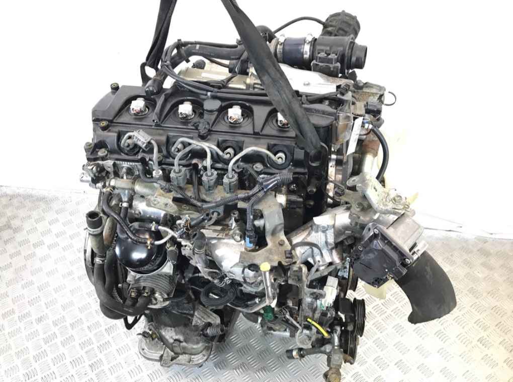 Двигатель (ДВС)  бу для Nissan Navara  2.5 DCi,  2014 г.